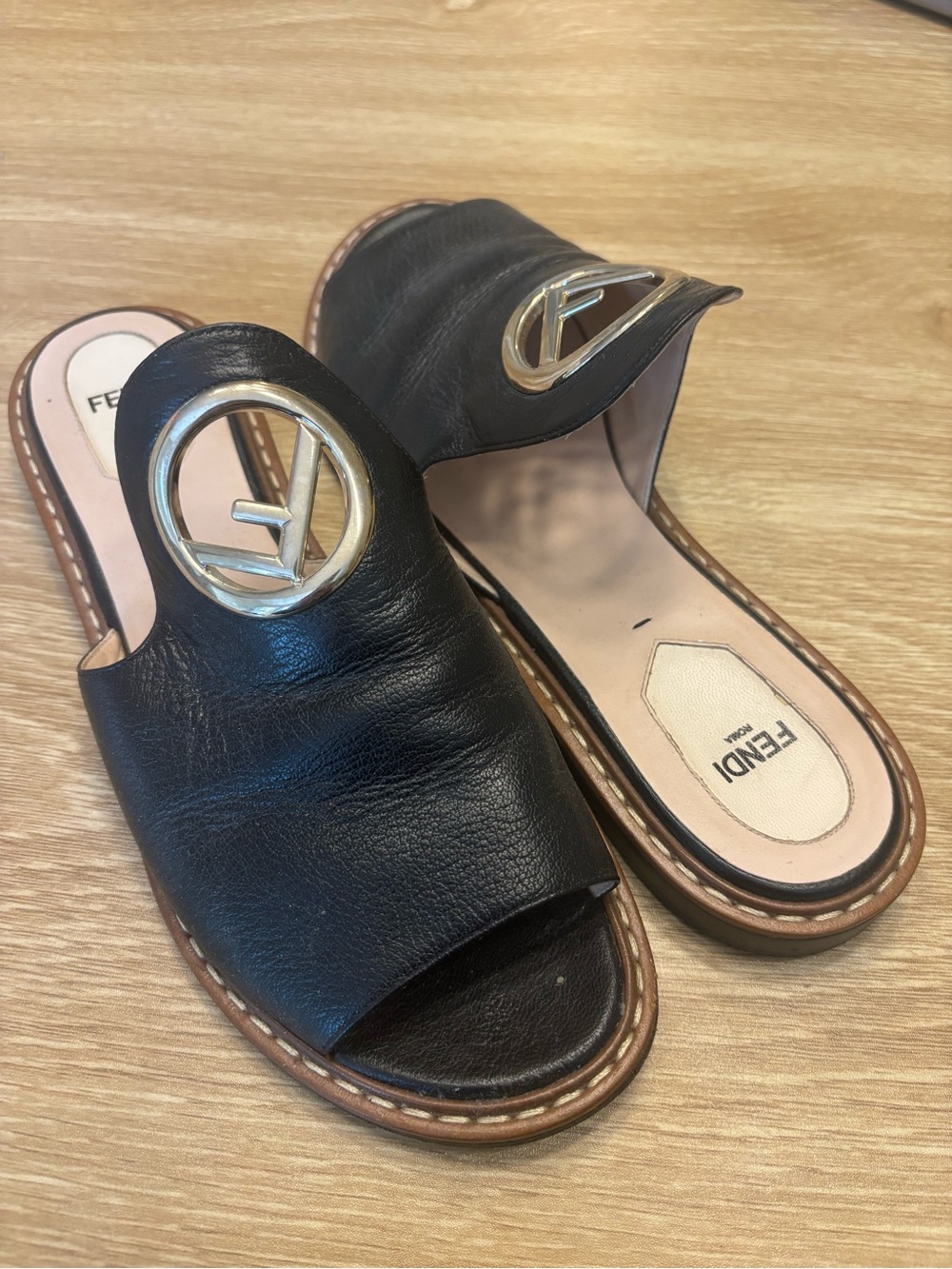 Fendi Black Leather Slides sandals with Gold Logo